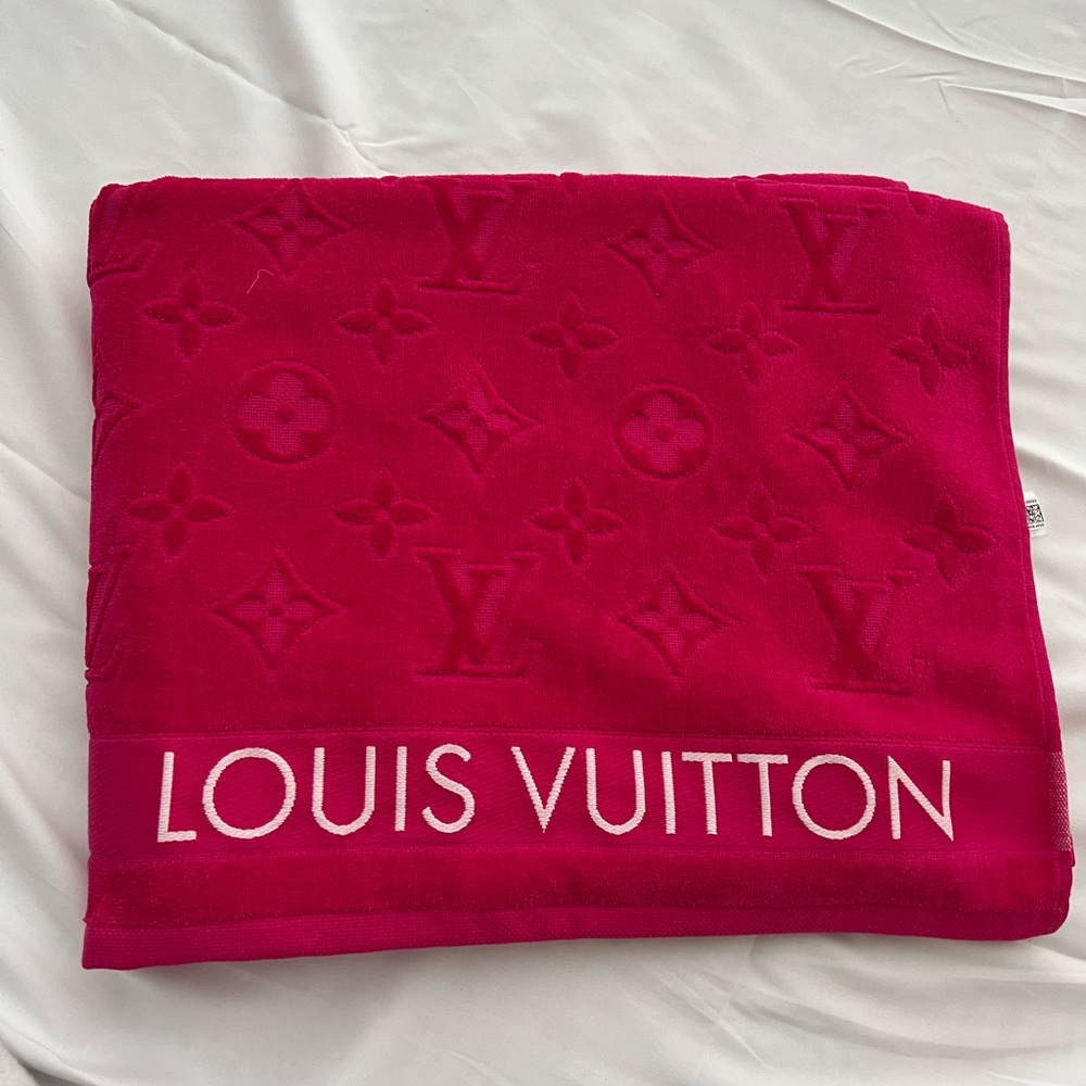 LVACATION BEACH TOWEL